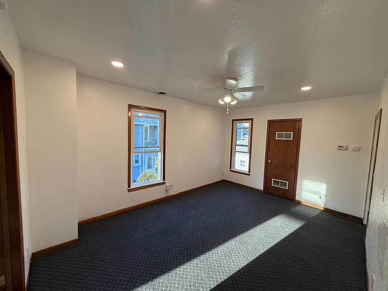 2534 Windsor Ave #2536 — Photo 20