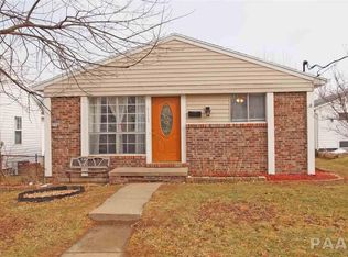 4112 N Columbus Ave, Peoria, IL
