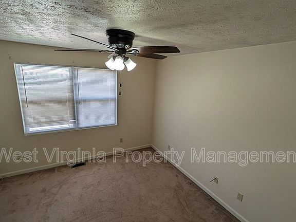 3rd image of 1103 24th St #1103B
