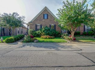 6849 Lagrange Grove Dr, Cordova, TN 38018