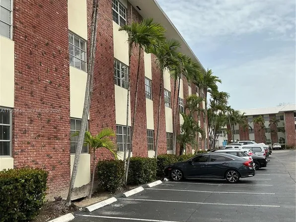 2424 SE 17th St APT 111B, Fort Lauderdale, FL 33316