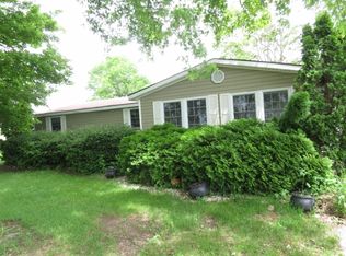 10039 Carlos Rd, Williamsburg, IN 47393