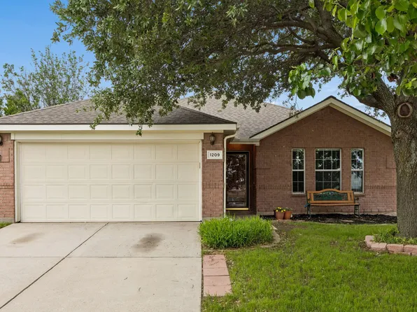 1209 Diamond Back Ln, Haslet, TX 76052