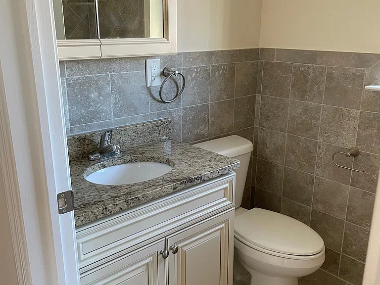 720 Bergen St #1 — Photo 22