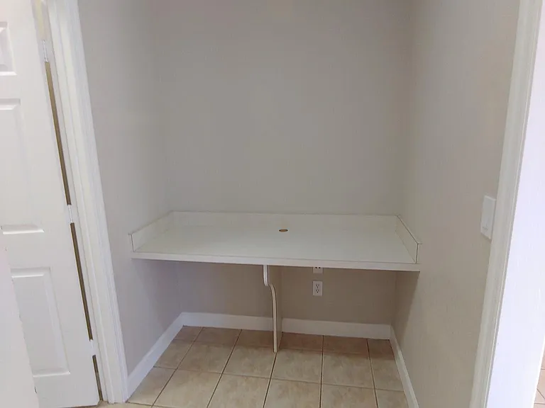 4258 Raleigh Way — Photo 22