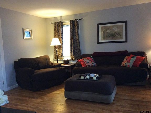 5th image of 82 Orlando Ave