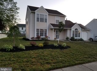 106 Clevenger Dr, Clayton, NJ 08312