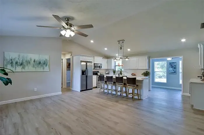 11 Dogwood Trail Ter — Photo 2