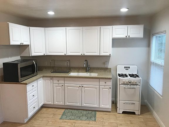 4th image of 814 Pismo Ct