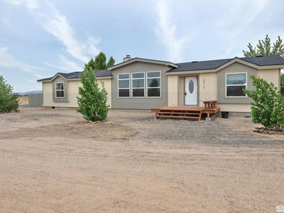 2215 Deer St, Silver Springs, NV, 89429