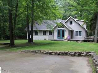 2170 Elkhorn Way, Farwell, MI 48622