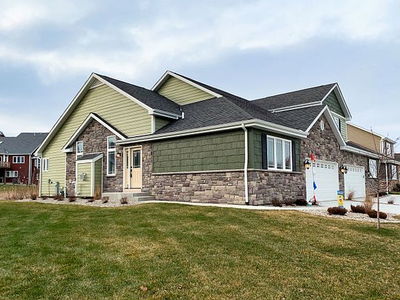 Briarwood Side entry with Bonus Room