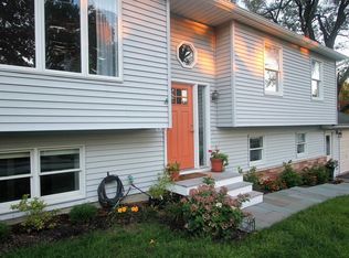 64 Monument St, Groton, CT 06340