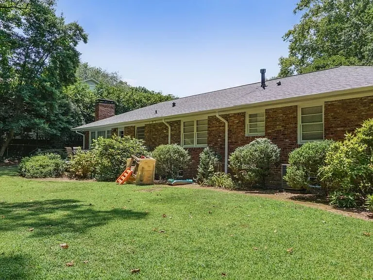 4379 Tree Haven Dr NE — Photo 23