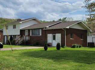 6620 Clark Dr, Barboursville, WV 25504