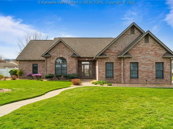 251 Woodmire Dr, Milton, WV 25541