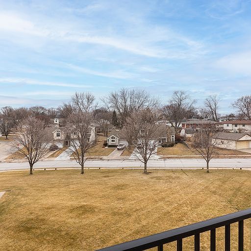 Large open lawn at Whispering Isle.