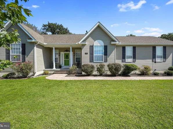 43 E Darby Cir, Dover, DE 19904