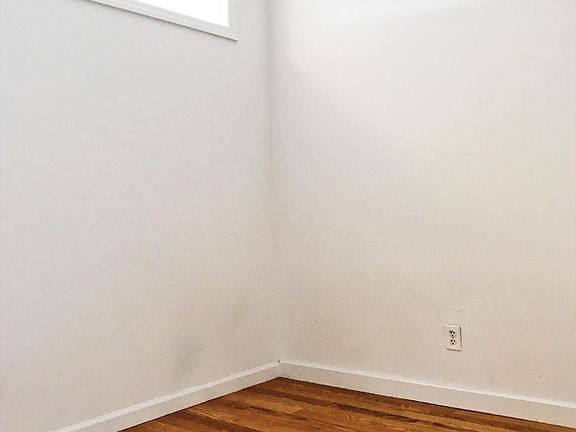 5th image of 286 Stanhope St APT 04F