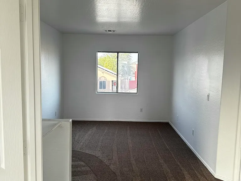 12337 W Sweetwater Ave — Photo 7