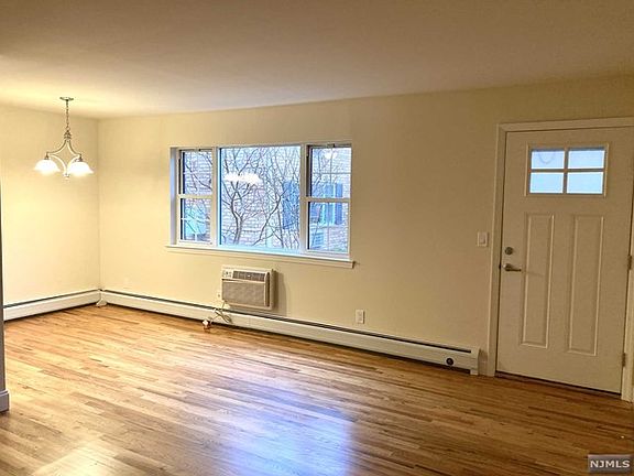 3rd image of 115 N Franklin Tpke APT 19