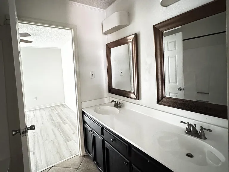 847 E Boyd Dr #D — Photo 9