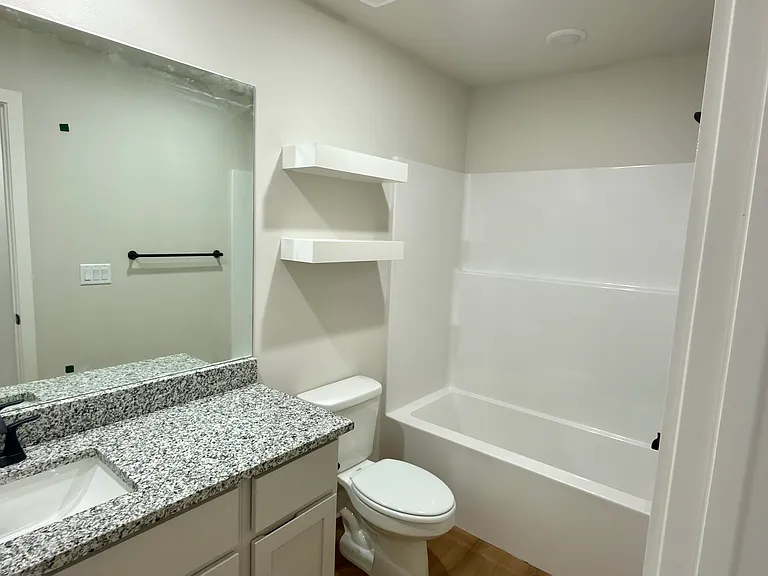 510 Cosmos St — Photo 10