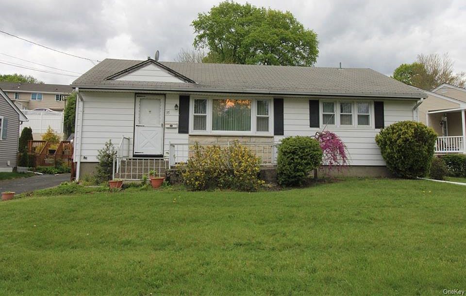 1st image of 35 Flemming Dr