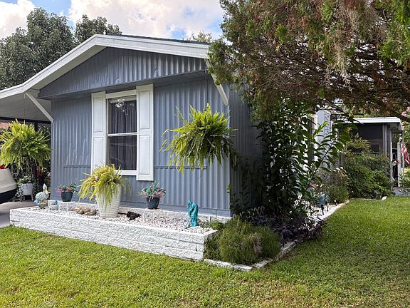 2nd image of 8880 SW 27th Ave #B24