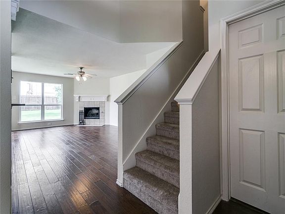 5th image of 324 Highland Valley Ct