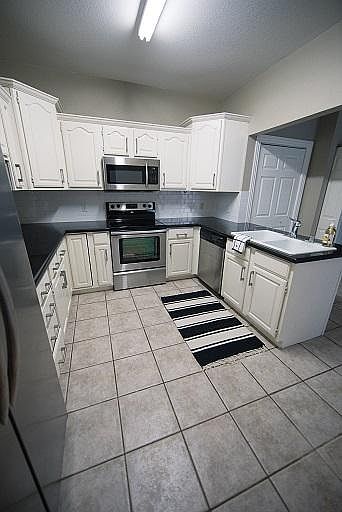 1st image of 70 E Sycamore St #70