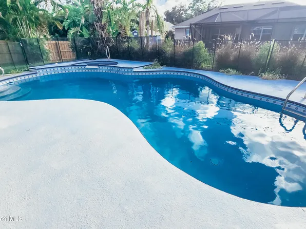 1521 Barber St, Sebastian, FL 32958