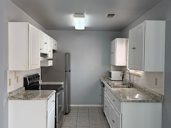 3rd image of 15135 E Wesley Ave