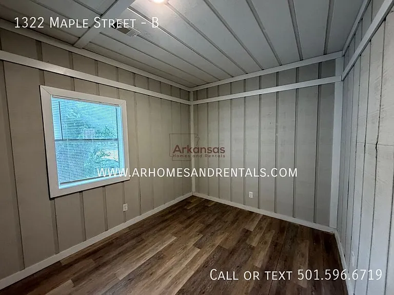 1322 Maple St #B — Photo 10