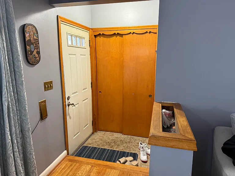 8565 Potomac Ave — Photo 21