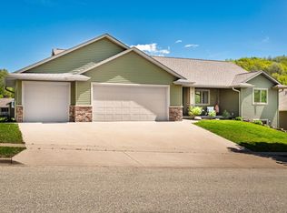 807 Timberwood Ln, Holmen, WI 54636