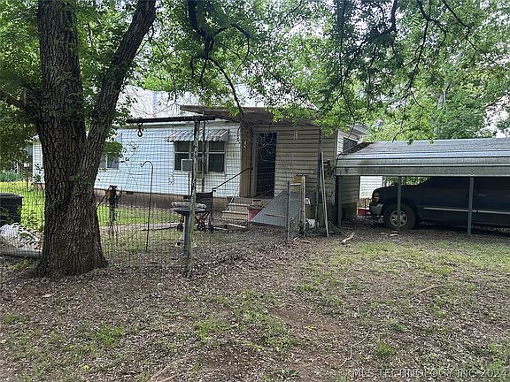 5th image of 702 N 3rd St