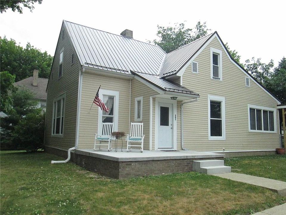 1st image of 301 S Franklin St