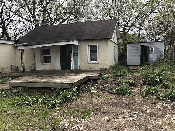 2nd image of 2404 Vermont St #2406