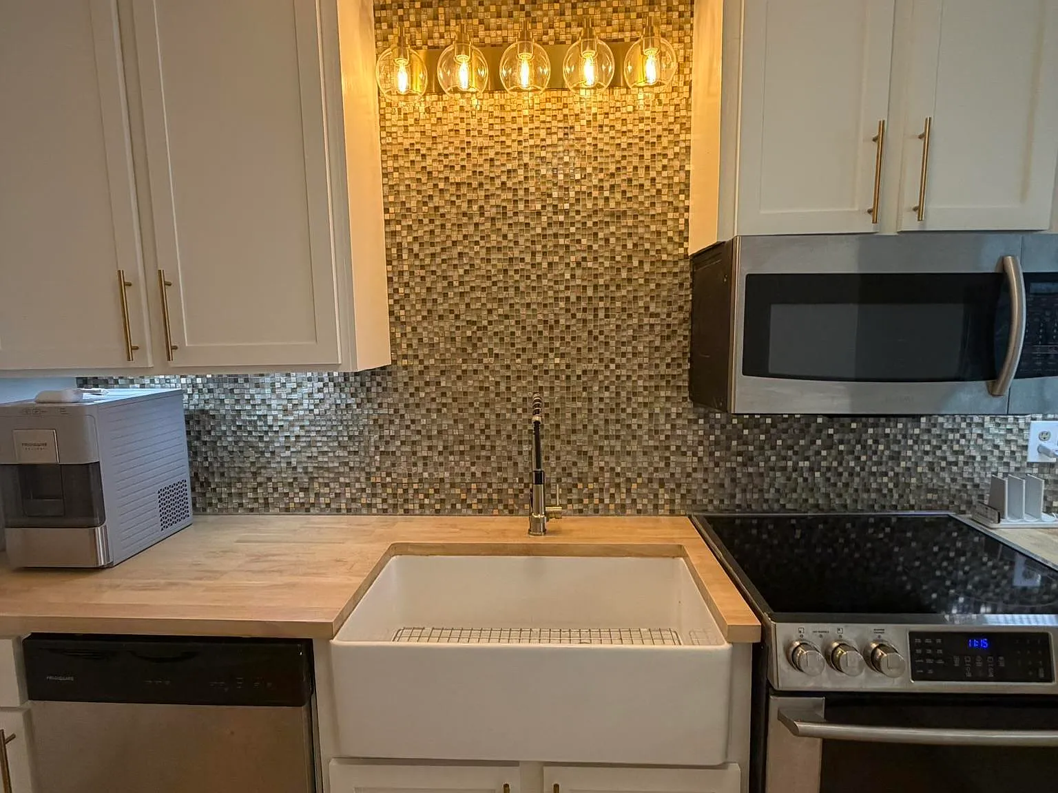 2 bed, 2.0 bath, $2,500 — Photo 4