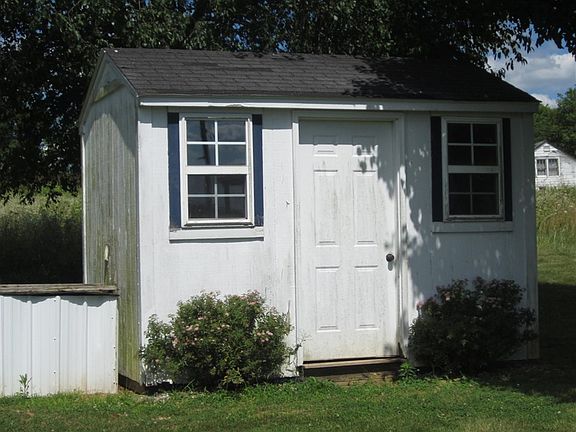 5th image of 108 Irvington Heights Ln