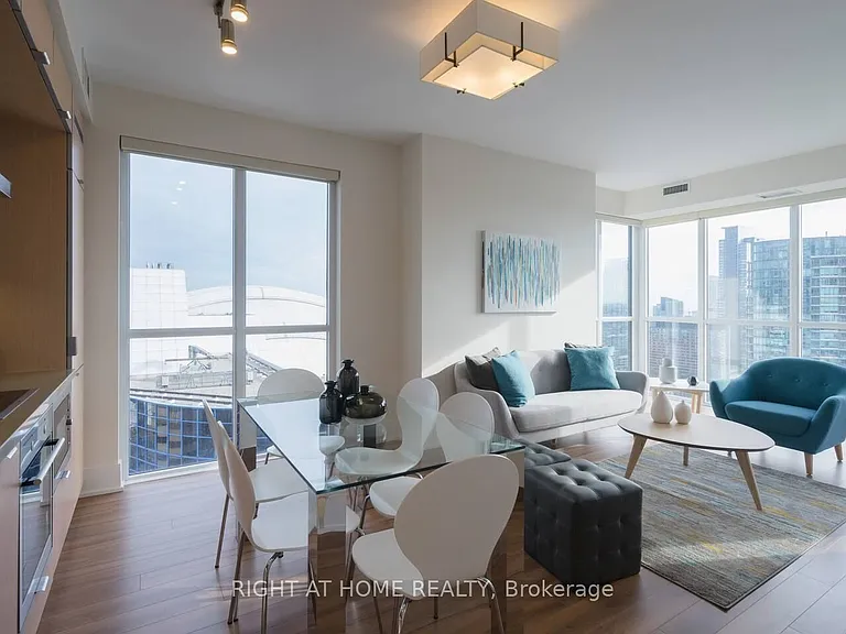 300 Front St W #2512 — Photo 20