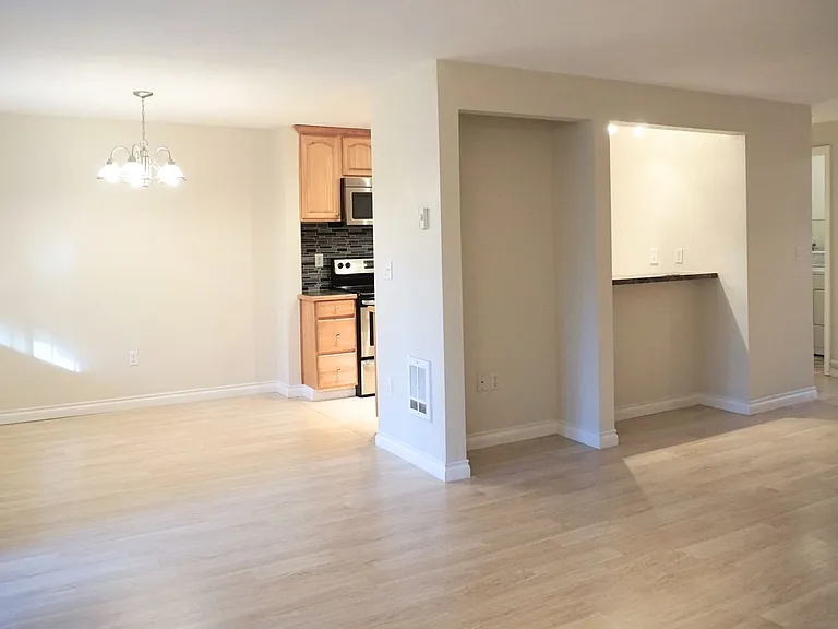 15433 Country Club Dr #A106 — Photo 2