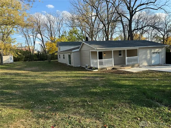 1150 Wallaby Dr, Dayton, OH 45432