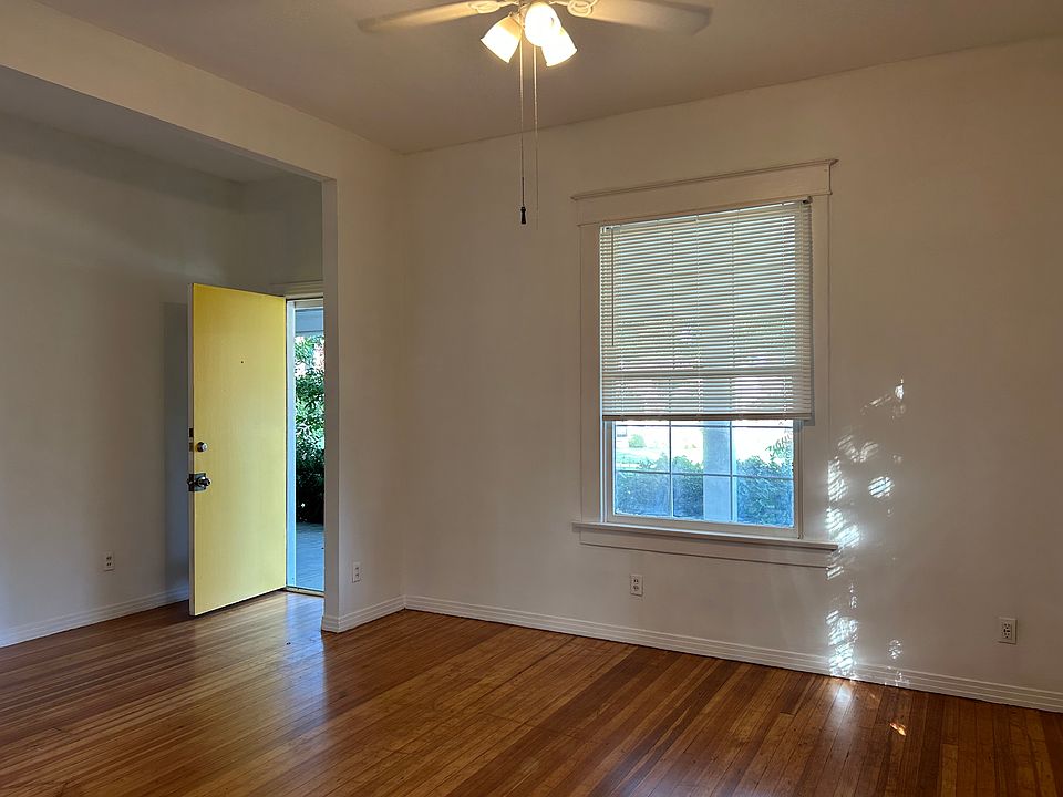 Front entrance to Living Room 1