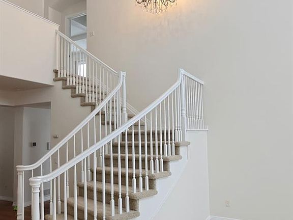 4th image of 2675 Shadecrest Place