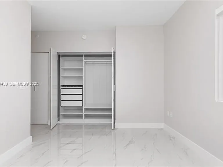 700 NE 24th St #4206 — Photo 29