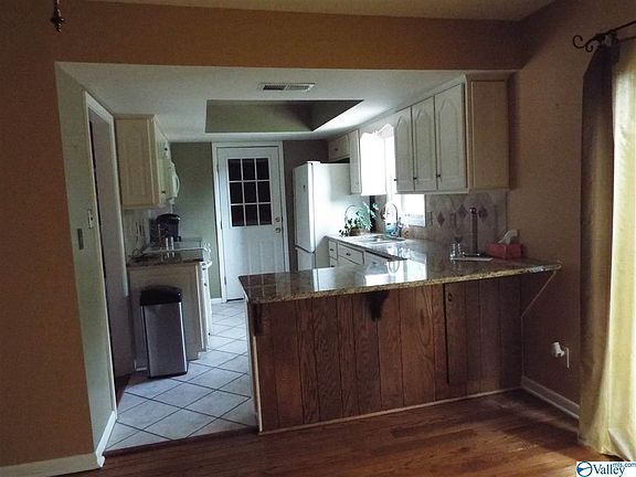 2nd image of 2004 Aftonbrae Dr SE