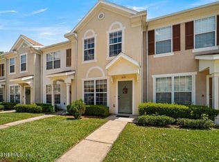 3559 Twisted Tree Ln, Jacksonville, FL 32216