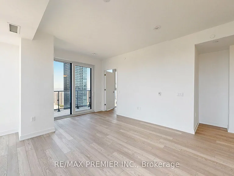 634 Church St #3305 — Photo 6